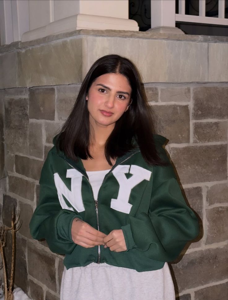 Aisha Siddiqui — Mumbai escort