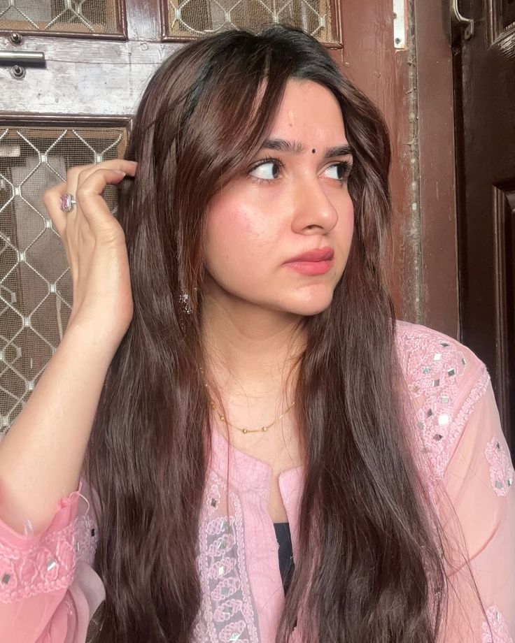 Zara Khan — photo 4